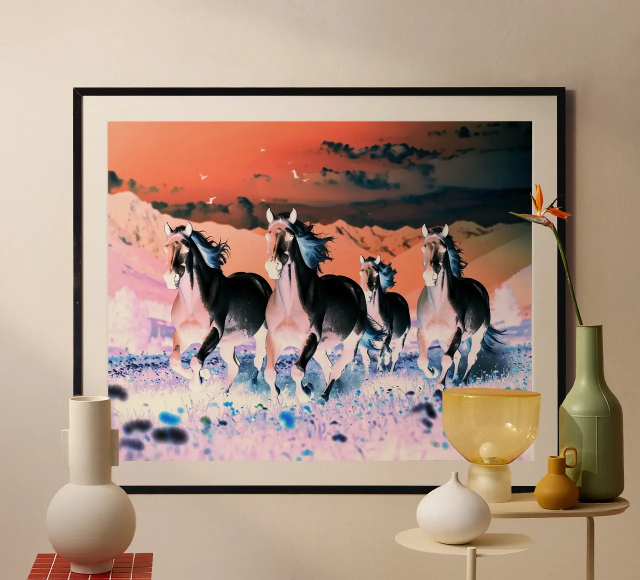 Quatre chevaux qui galopent. Nocturne rose. carta hahnemühle da Thierry vobmann photography