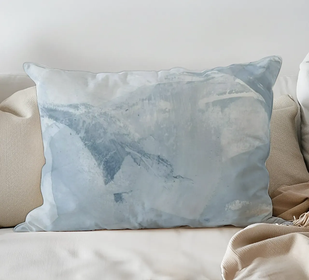 Pennellate di blu 6 cuscino da NouveauPrints