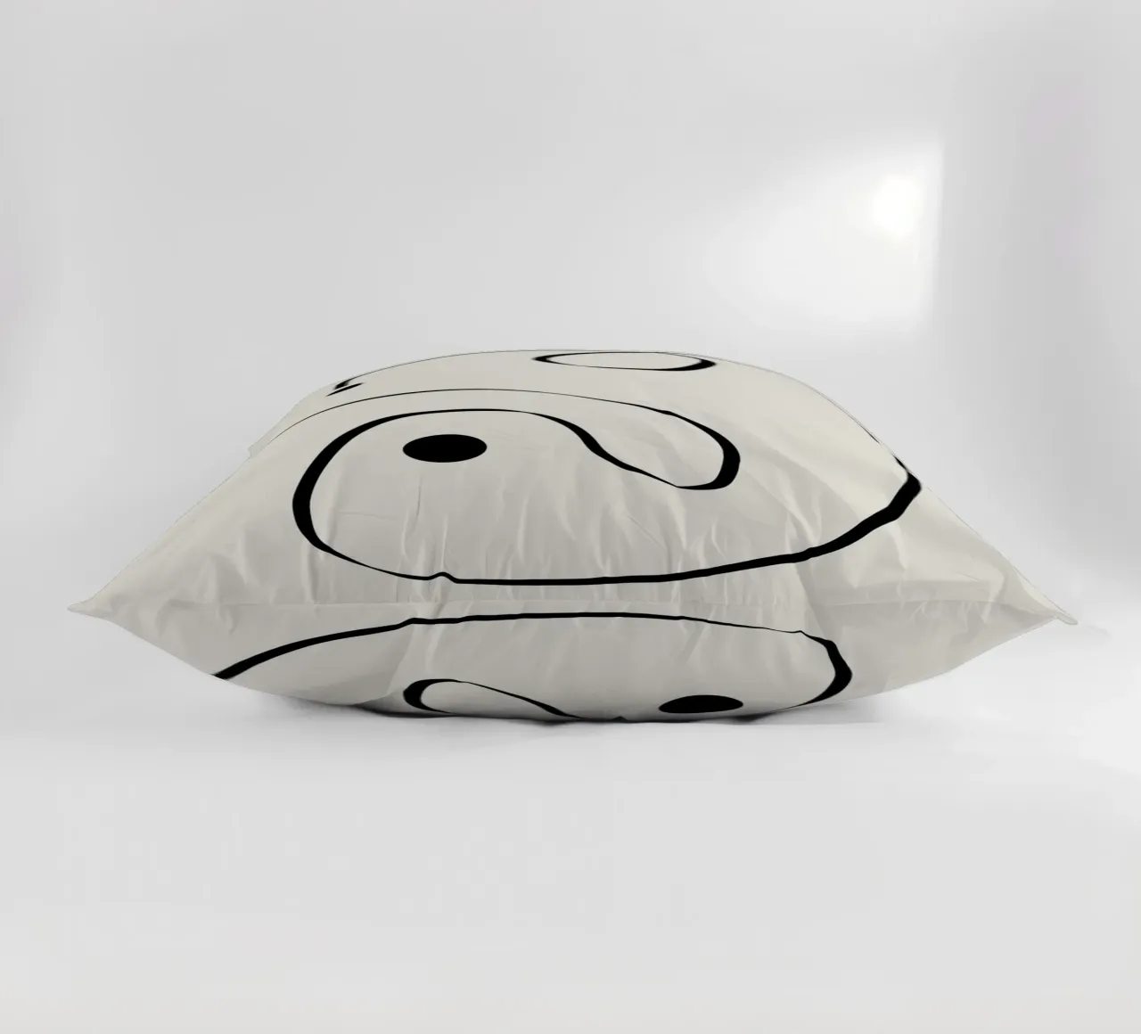 Figure with lines in beige I Kissen von Imaginative