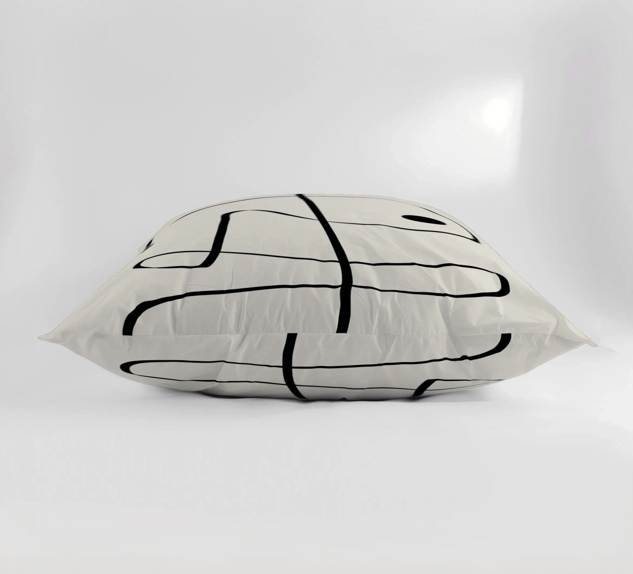 Figure with lines in beige II cuscino da Imaginative