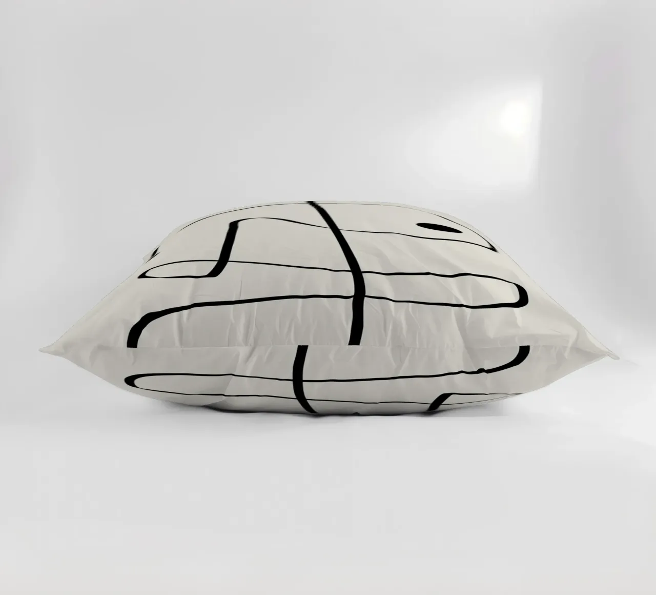 Figure with lines in beige II cuscino da Imaginative