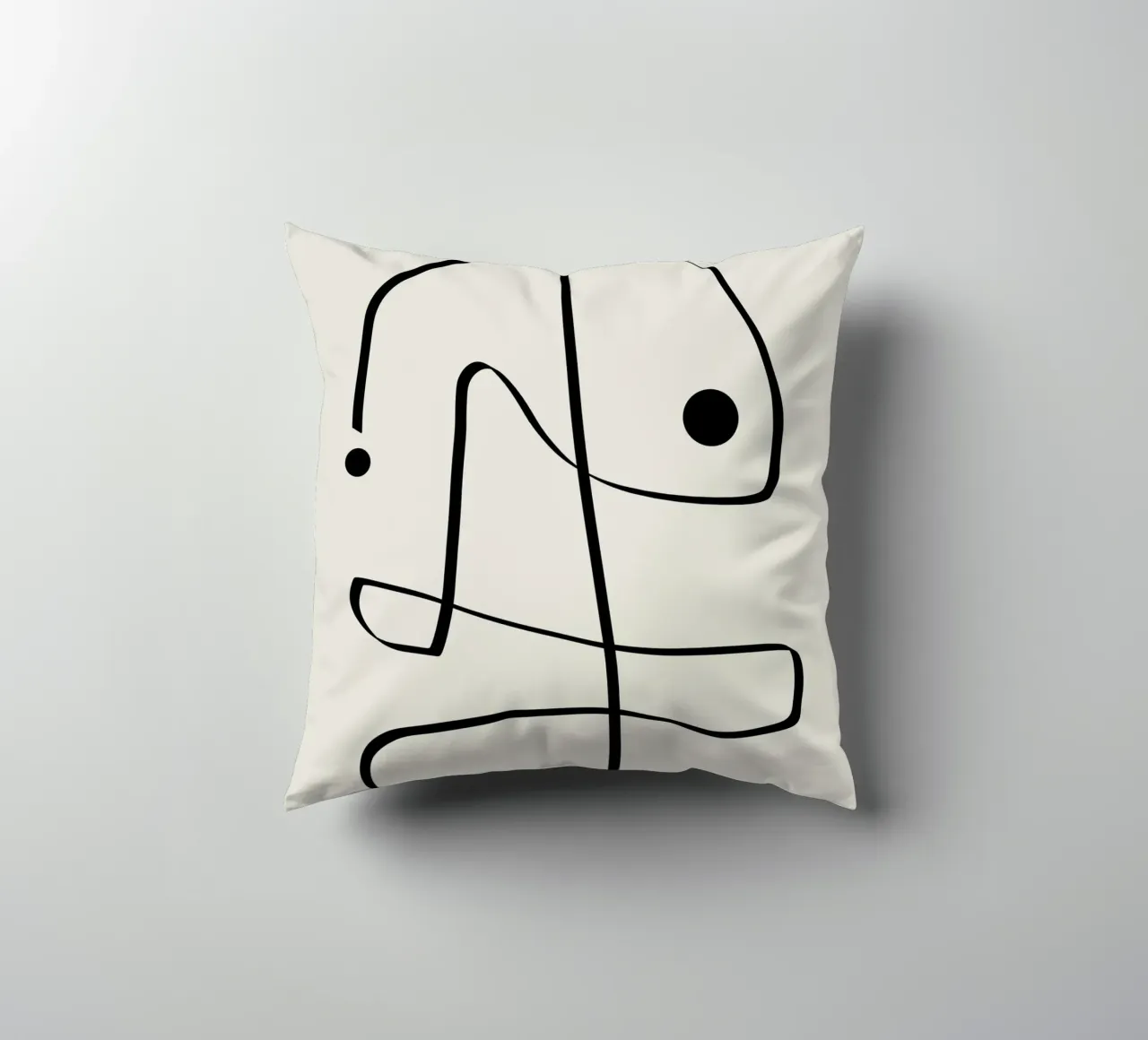 Figure with lines in beige II cuscino da Imaginative