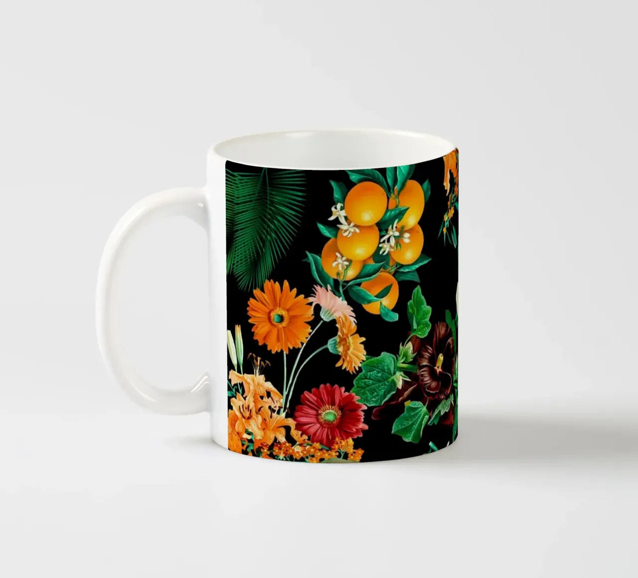 Fruits and Floral Pattern tazza in ceramica da burcukorkmazyurek