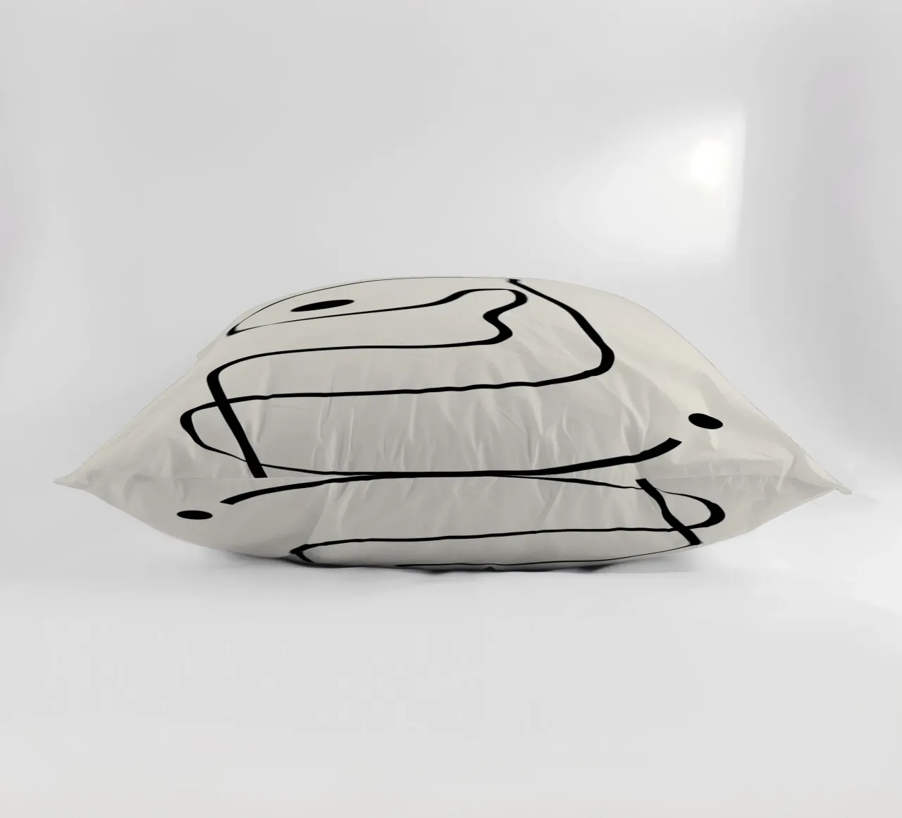 Figure with lines in beige IV Kissen von Imaginative