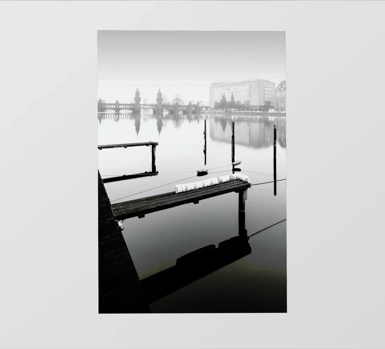 New East Port Ii | Berlin 2020 pellicola backlit da Håggard Photography | Ronny Behnert