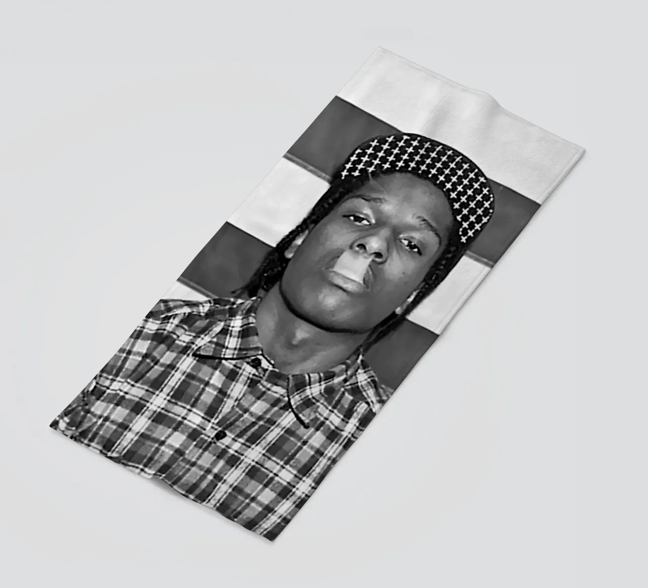 LONG.LIVE.A$AP – A$AP Rocky telo mare da Attaboy Dsgn