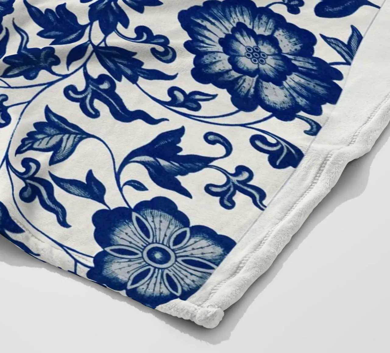 Blue flower pattern coperta in pile da vintageshop