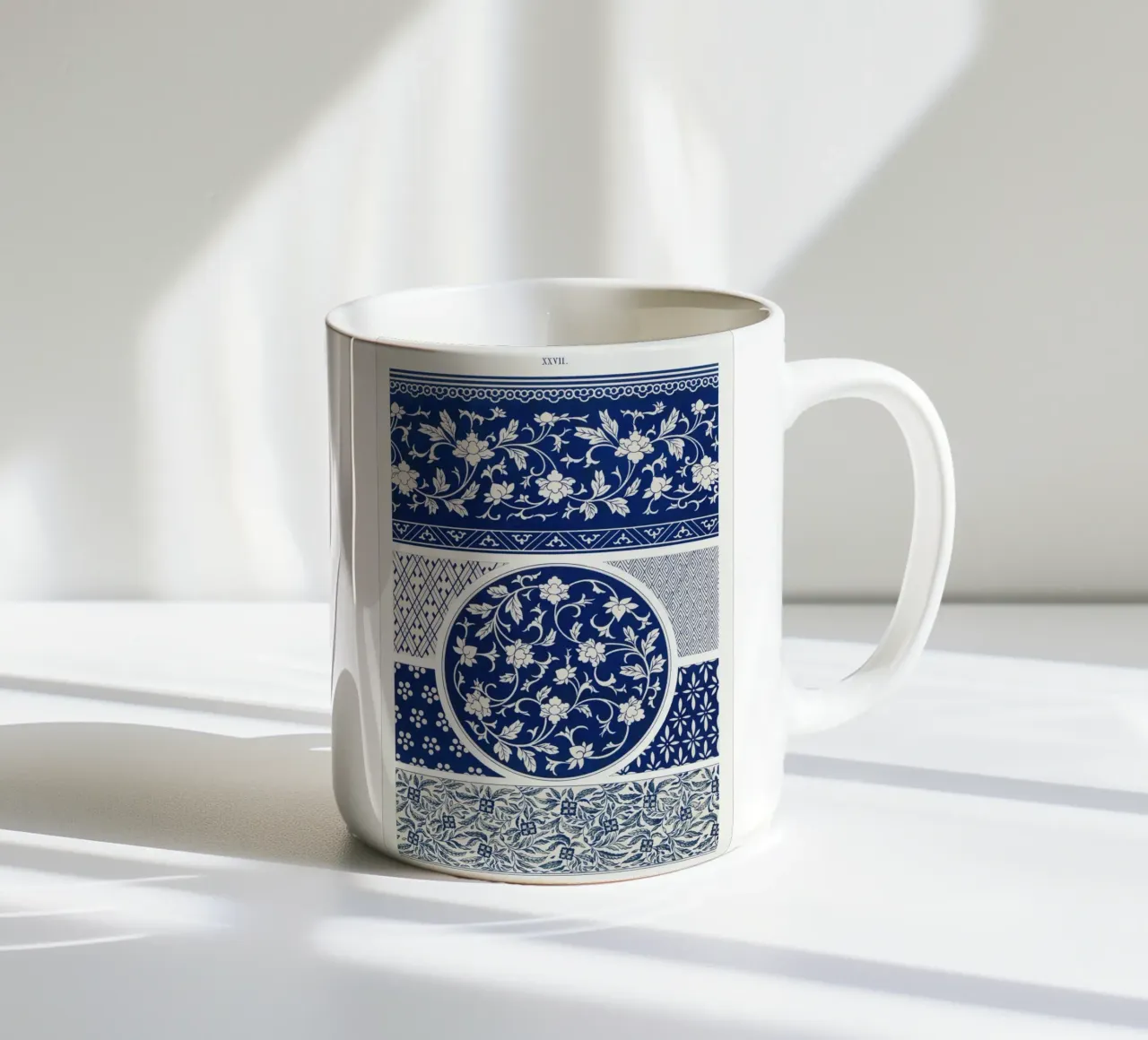 Blue flower pattern tazza in ceramica da vintageshop