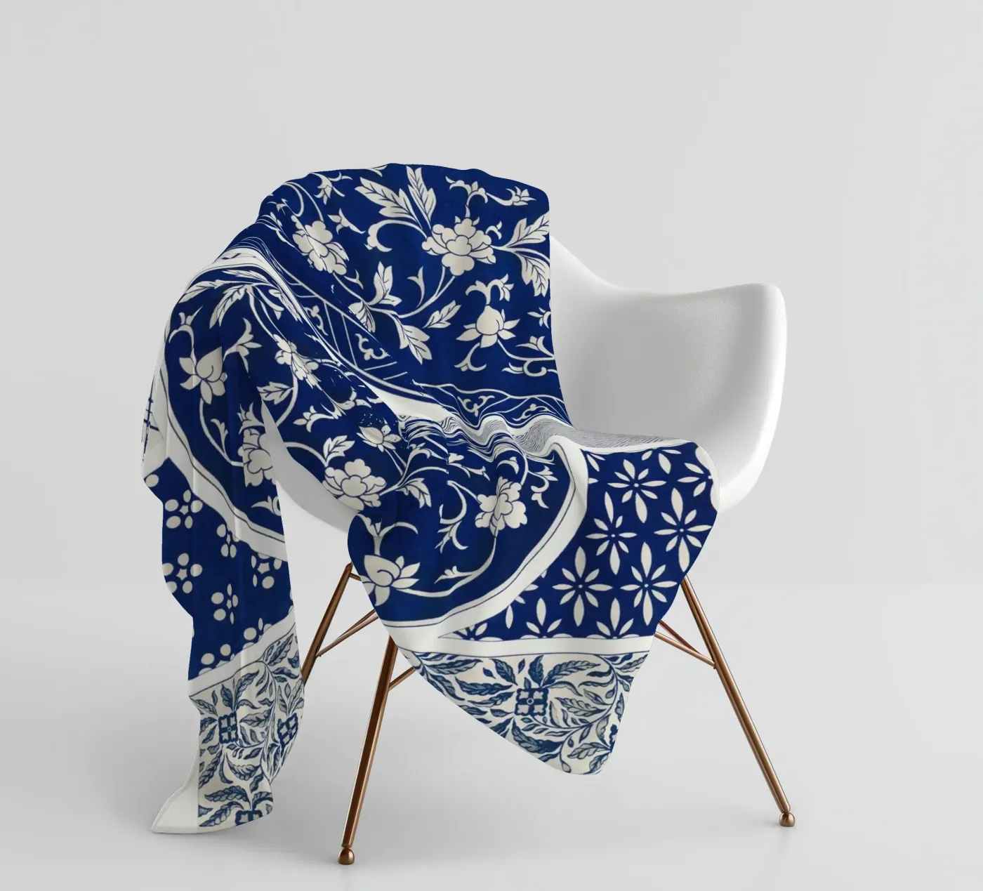 Blue flower pattern Fleecedecke von vintageshop