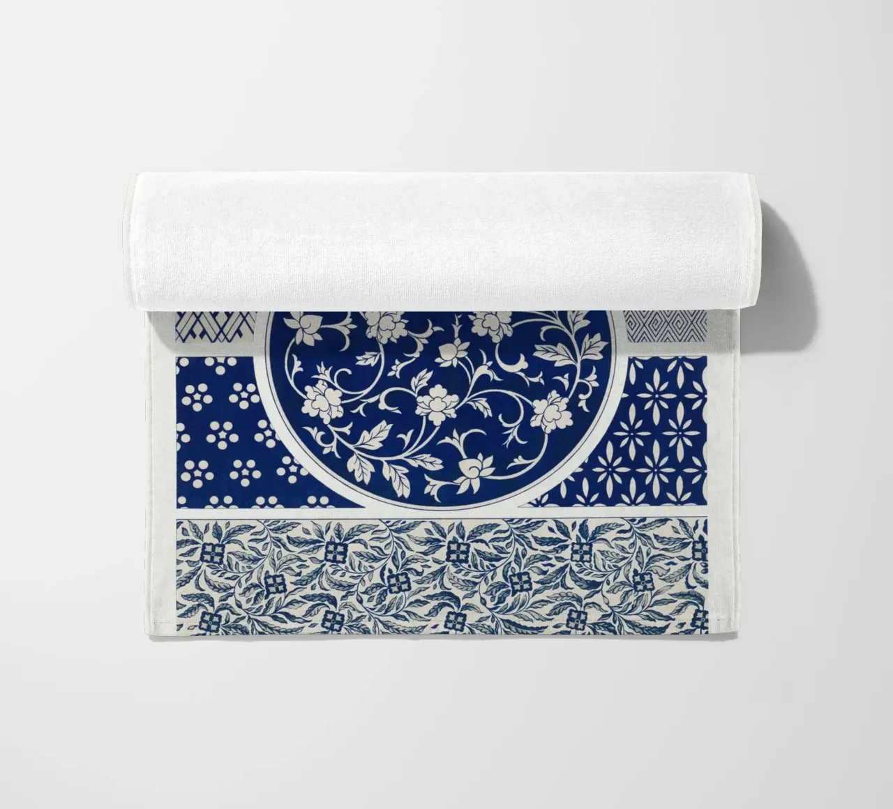 Blue flower pattern telo mare da vintageshop