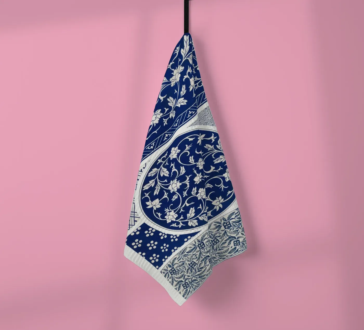 Blue flower pattern torchon de vintageshop