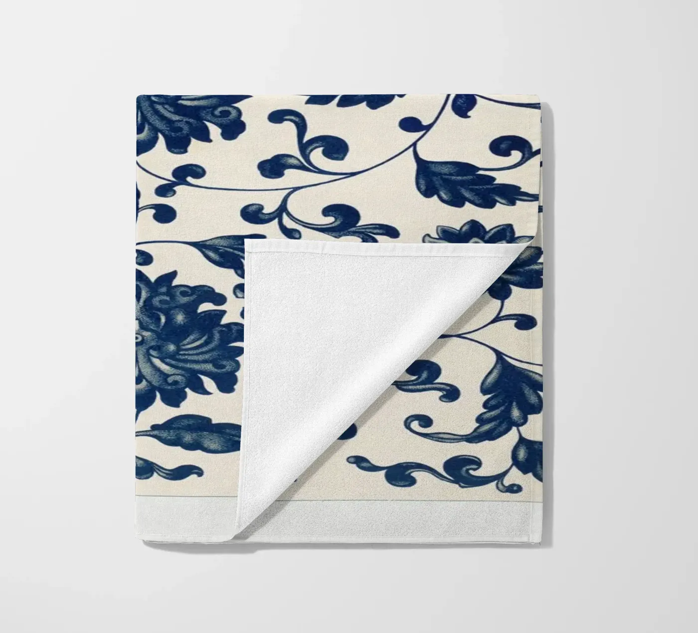 Blue flower pattern strandhanddoek van vintageshop