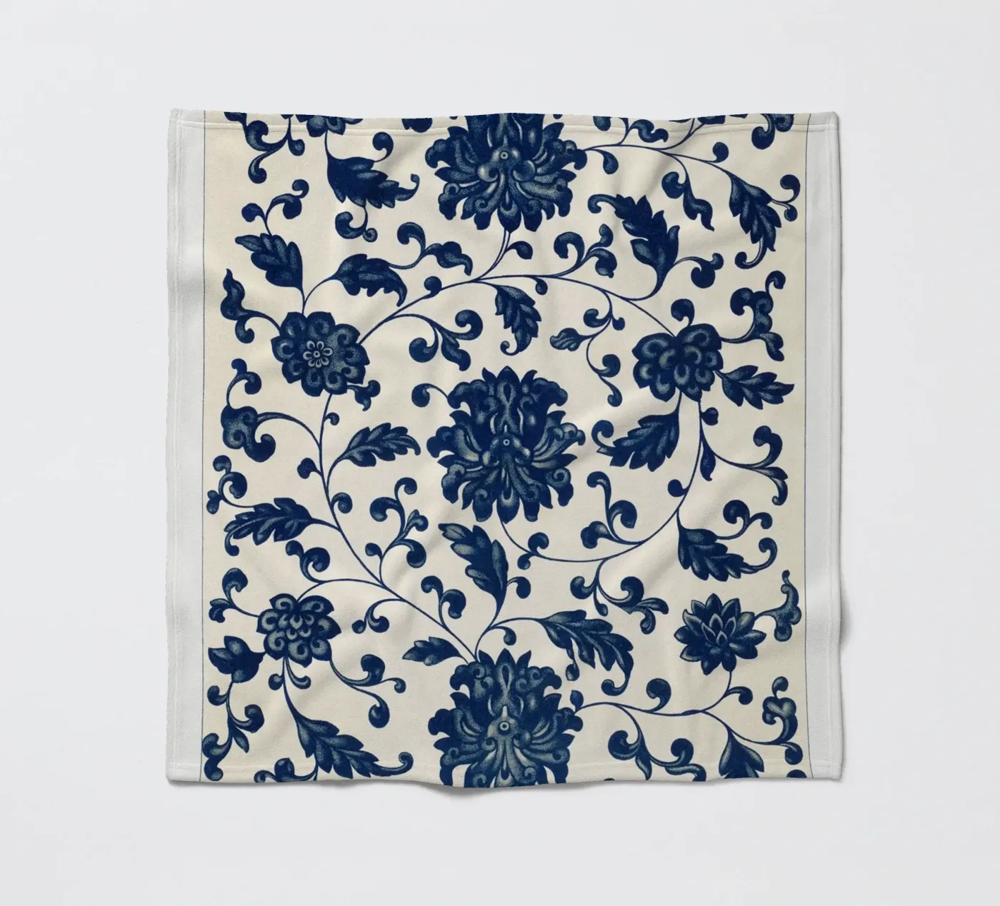 Blue flower pattern Fleecedecke von vintageshop