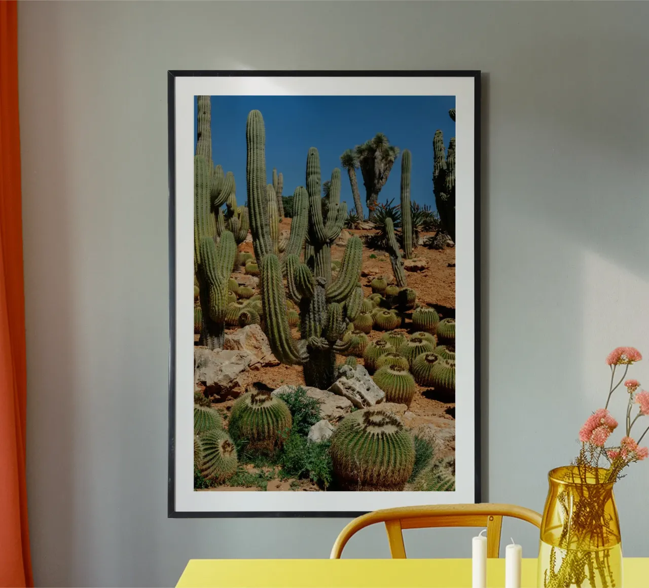 cactus piante del deserto poster con telaio in legno da Earthly Visions