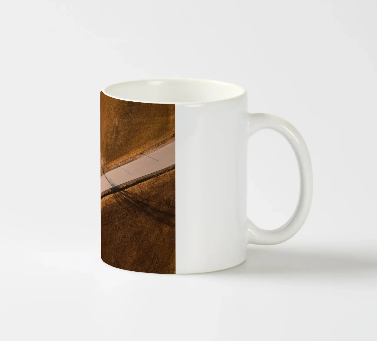 strada rurale tazza in ceramica da Earthly Visions