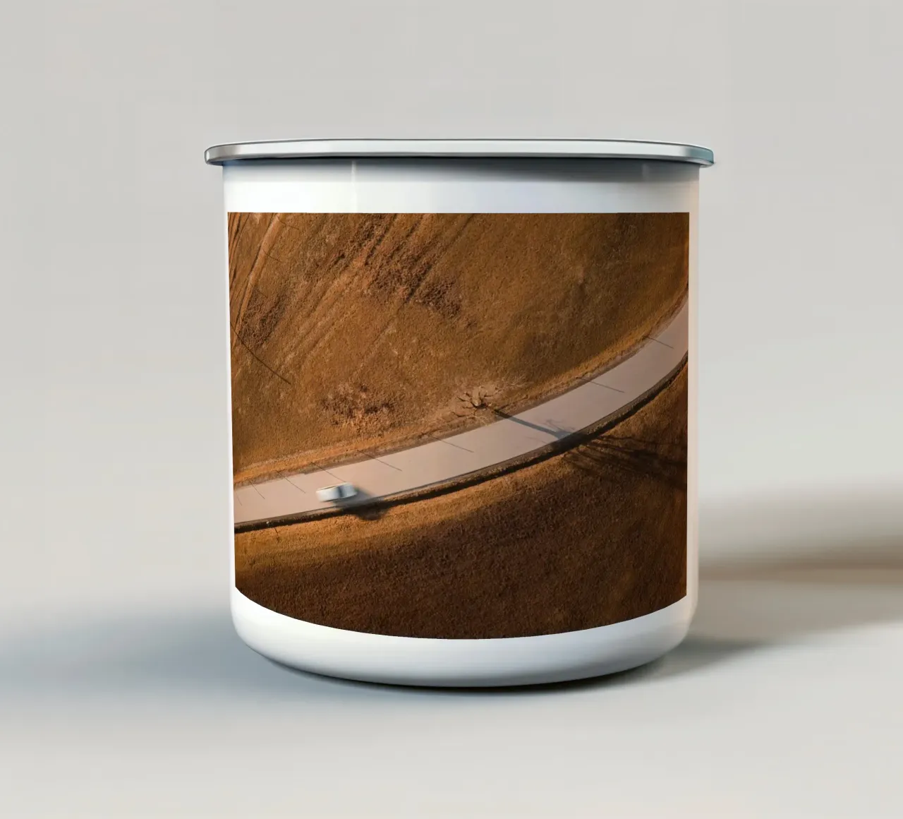 strada rurale tazza in smalto da Earthly Visions