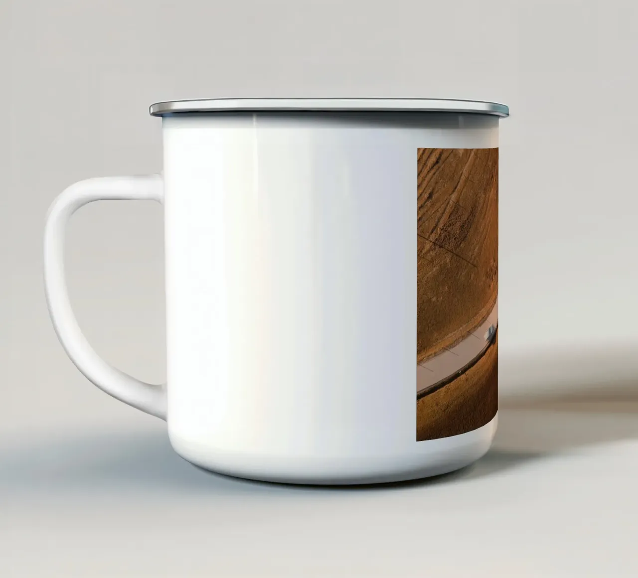 strada rurale tazza in smalto da Earthly Visions