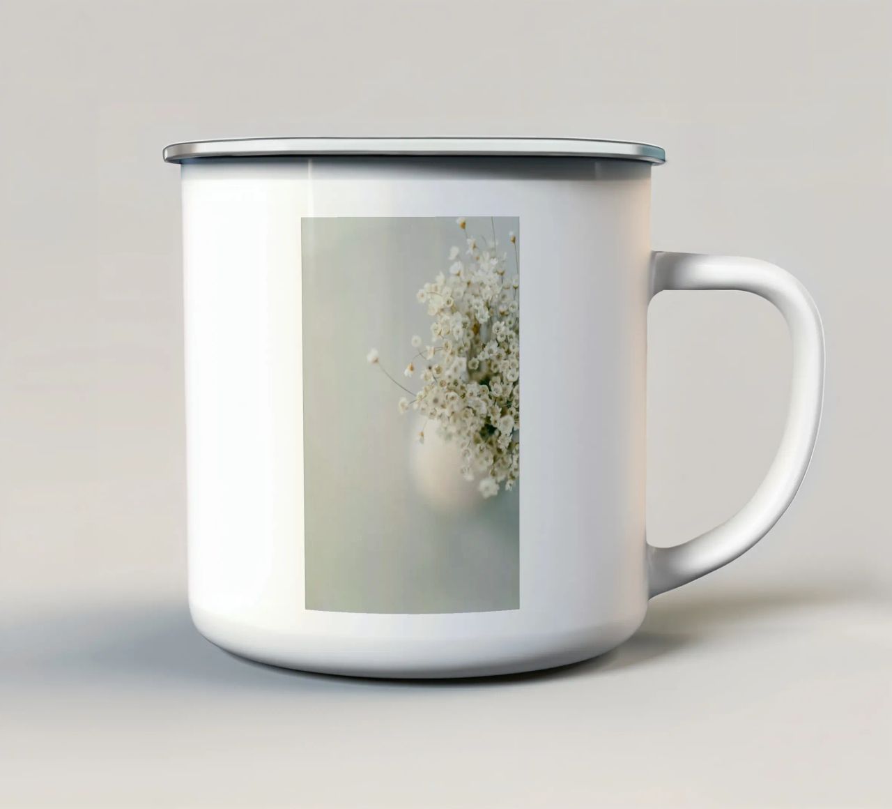 Un vaso di fiori secchi tazza in smalto da Peace