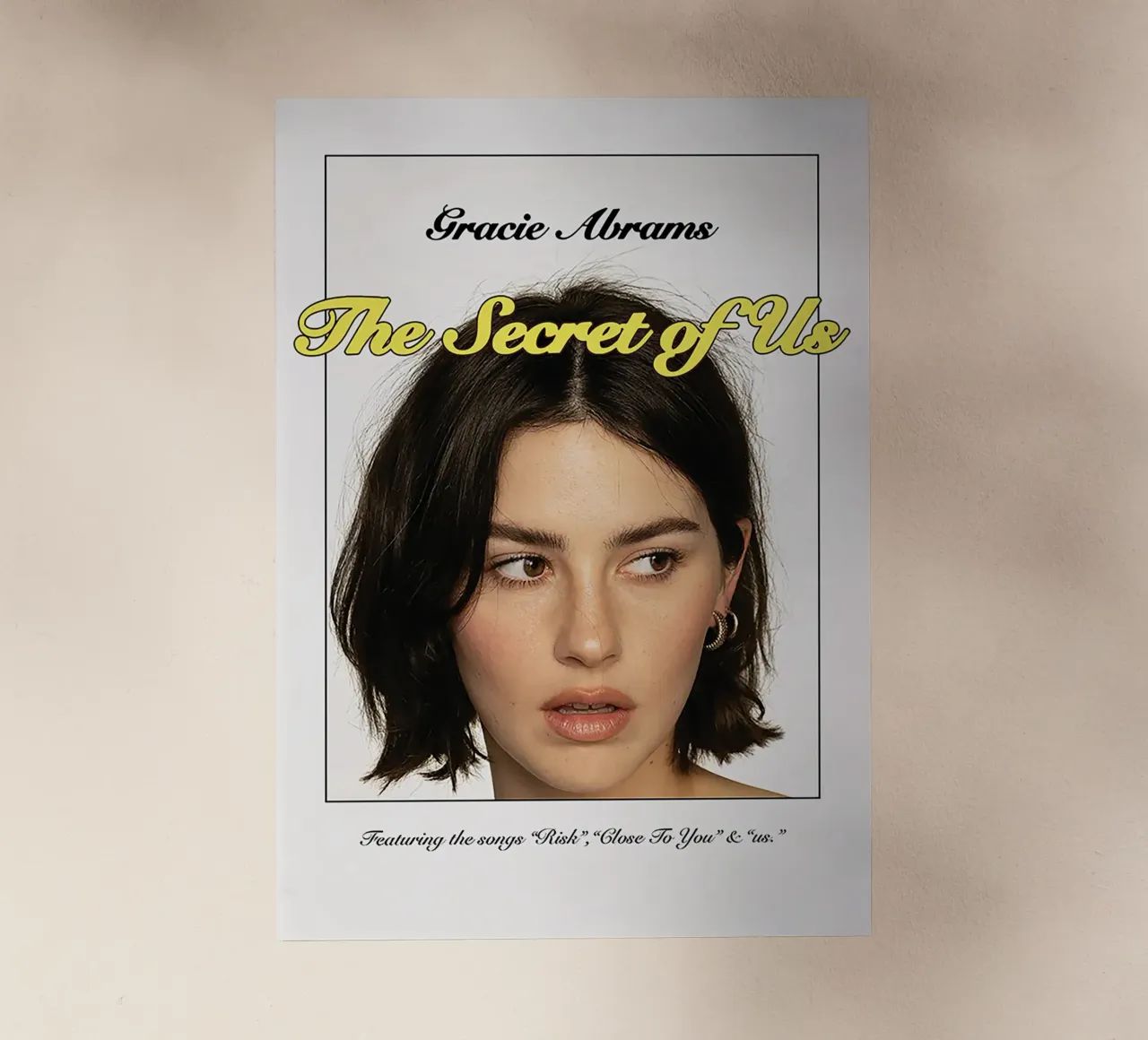 The Secret of Us – Gracie Abrams pellicola backlit da Attaboy Dsgn