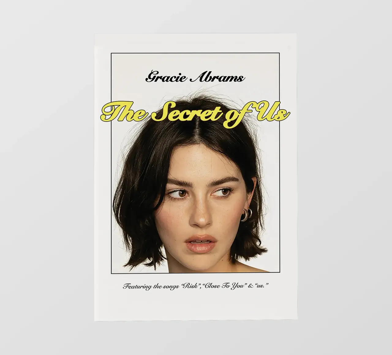 The Secret of Us – Gracie Abrams pellicola backlit da Attaboy Dsgn