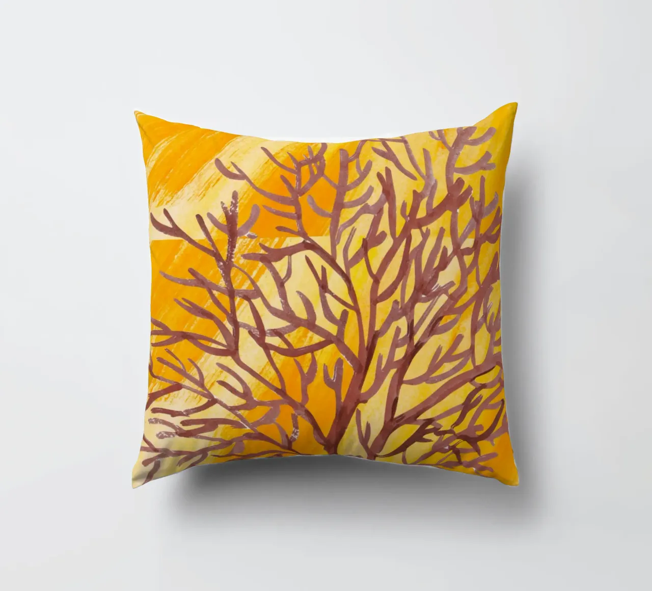 Senfgelbe Pinselstriche mit botanischem Akzent cuscino da StrindesignStudio