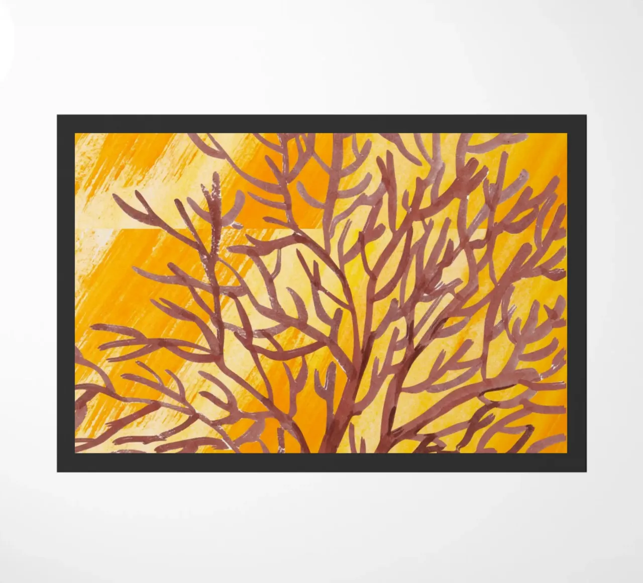 Senfgelbe Pinselstriche mit botanischem Akzent Fußmatte von StrindesignStudio