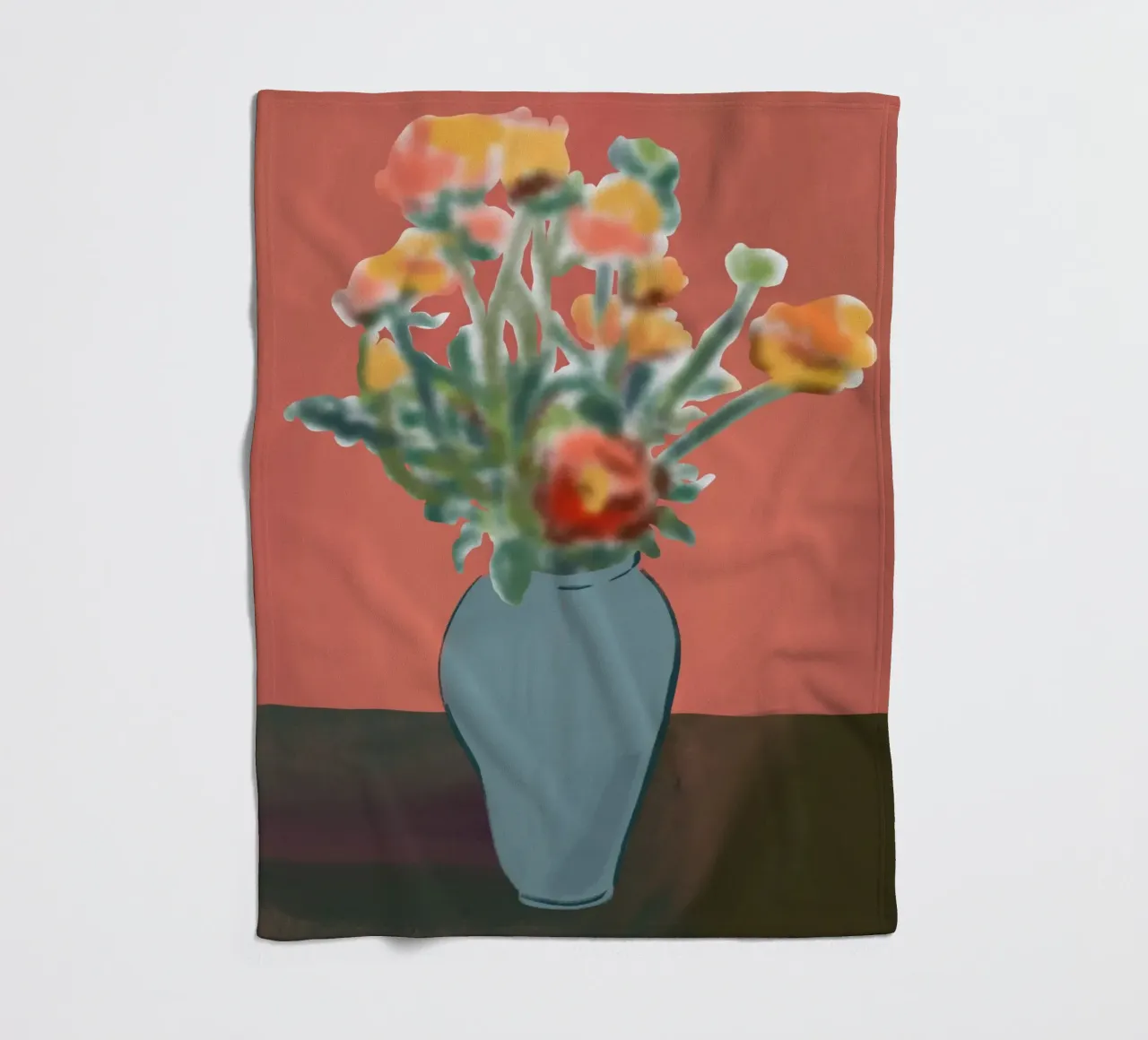 Vaso di fiori con sfondo rosa coperta in pile da Little Dean