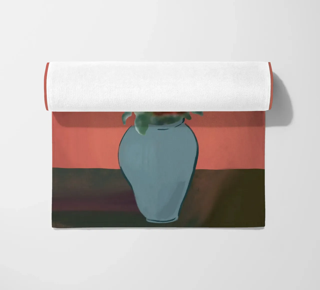 Blumenvase mit rosa Hintergrund Strandtuch von Little Dean