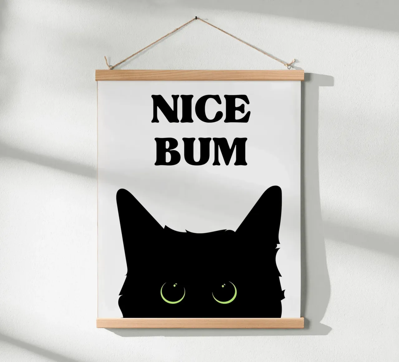 Gatto nero retrò poster con telaio in alluminio da animals_studio