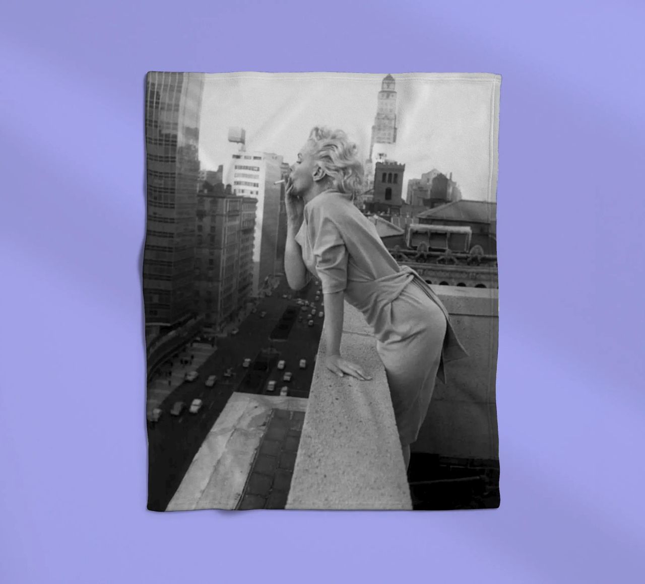 Marilyn in albergo coperta in pile da Cosmos Studio