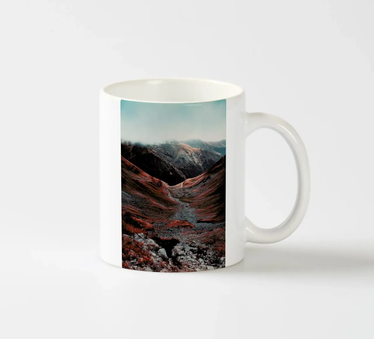 Romanian Mountains III tazza in ceramica da Sebastian Hilgetag