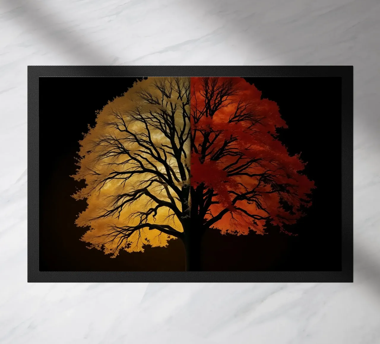 Arbre illustrant la transformation saisonnière avec un art contrasté paillasson de DesignDoodle