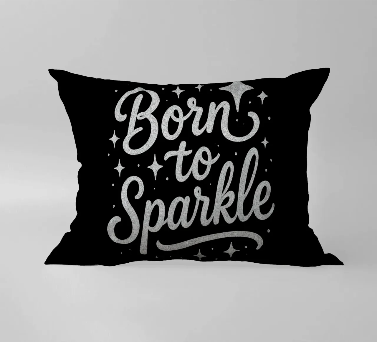 Born to sparkle boodschap in glanzend zilveren letters kussen van DesignDoodle