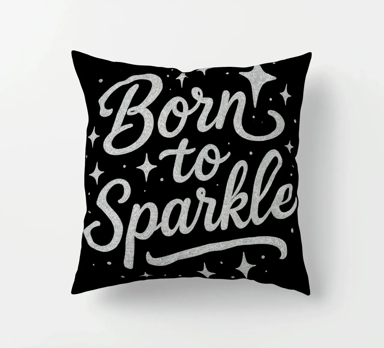 Messaggio "Born to sparkle" (nato per brillare) in lettere d'argento lucido cuscino da DesignDoodle