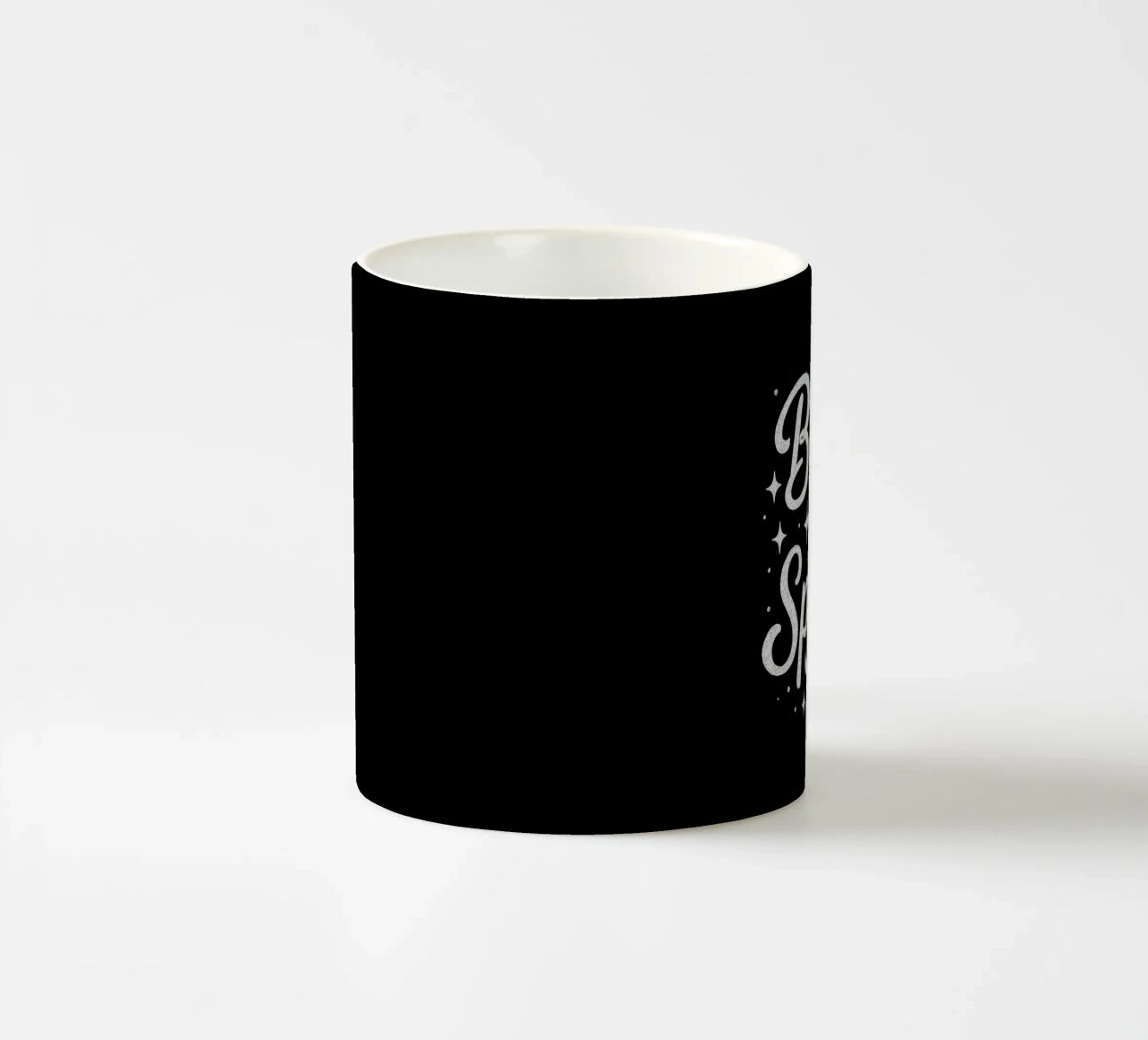 Messaggio "Born to sparkle" (nato per brillare) in lettere d'argento lucido tazza in ceramica da DesignDoodle