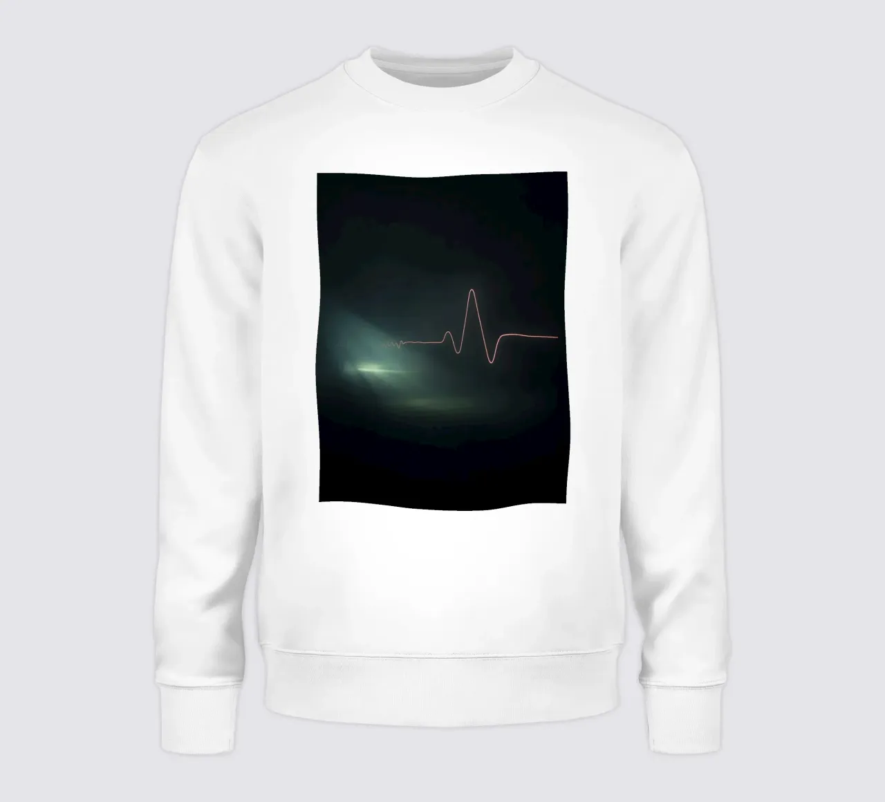 Lichtspuren erzeugen einen Pulswelleneffekt in einer dunklen Atmosphäre Sweatshirt von DesignDoodle