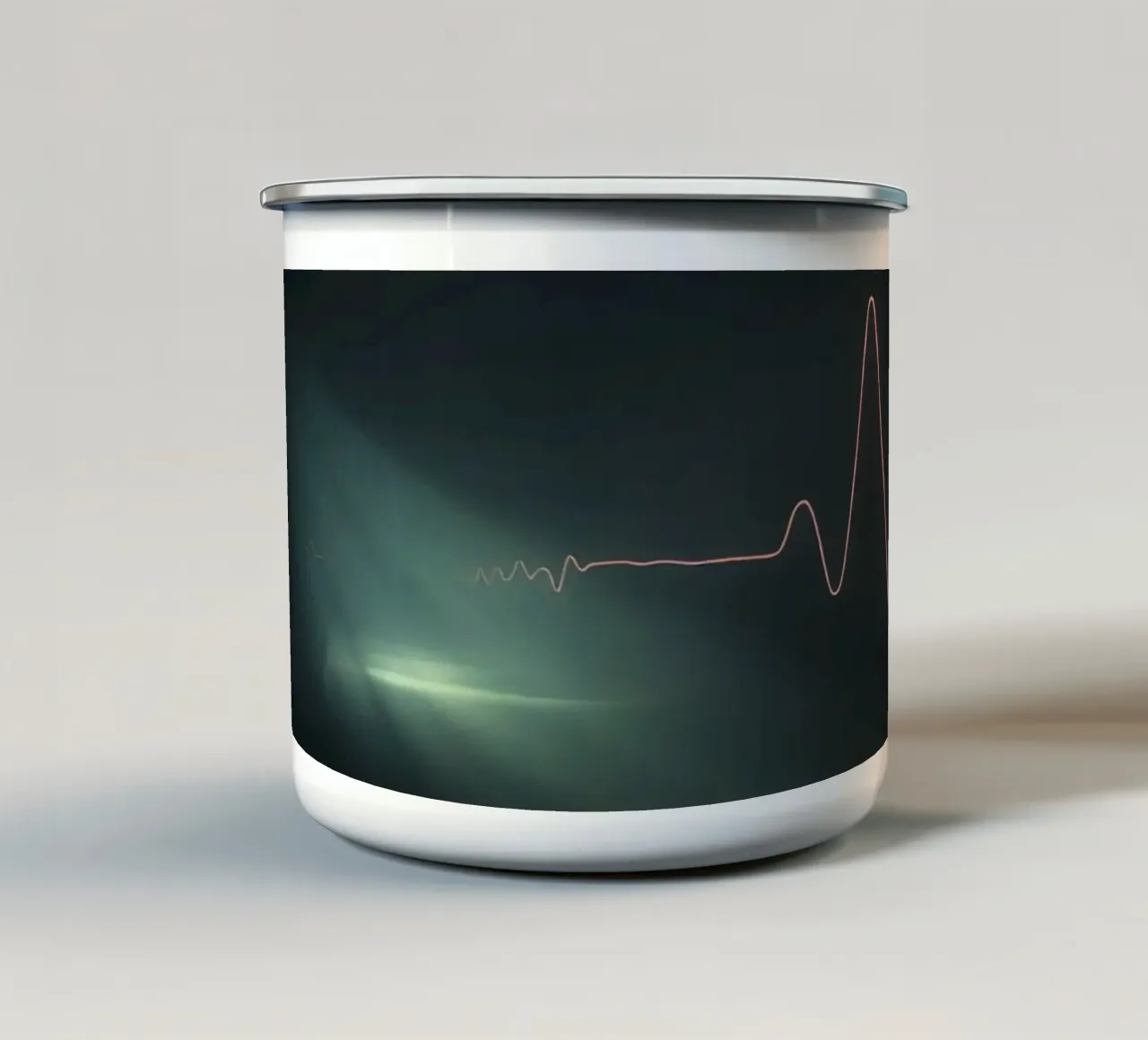 Les traînées lumineuses créent un effet de pulsation dans une atmosphère sombre. mug en émail de DesignDoodle
