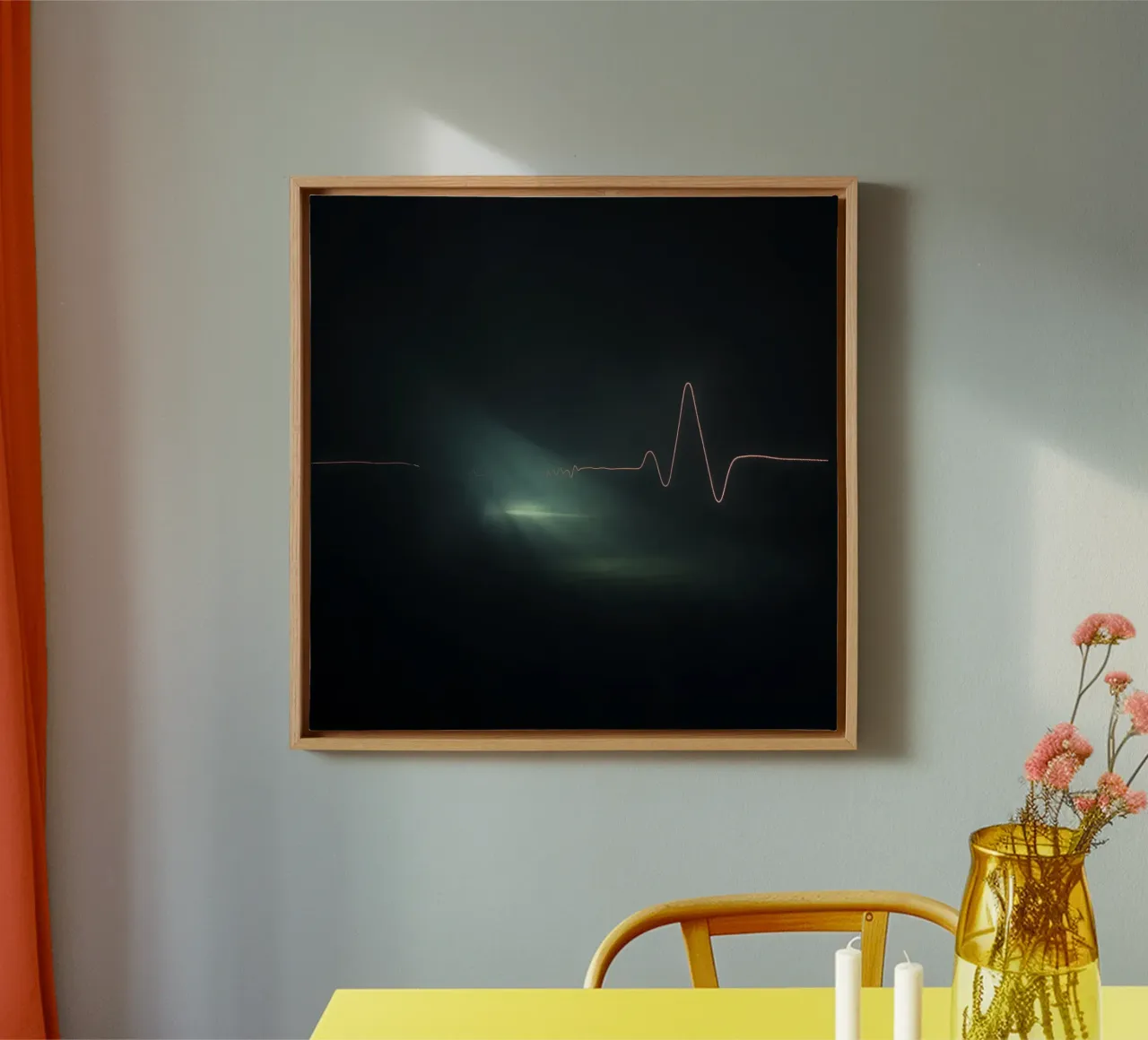Le scie luminose creano un effetto di forma d'onda a impulsi in un'atmosfera buia. tela da DesignDoodle