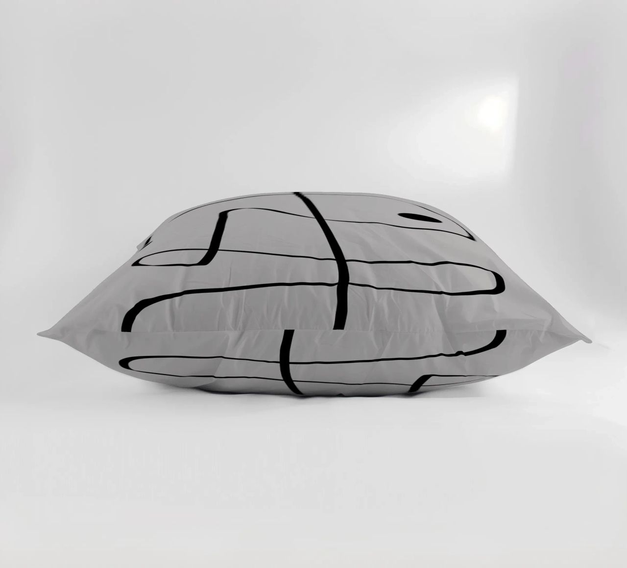 Figure with lines in taupe II cuscino da Imaginative