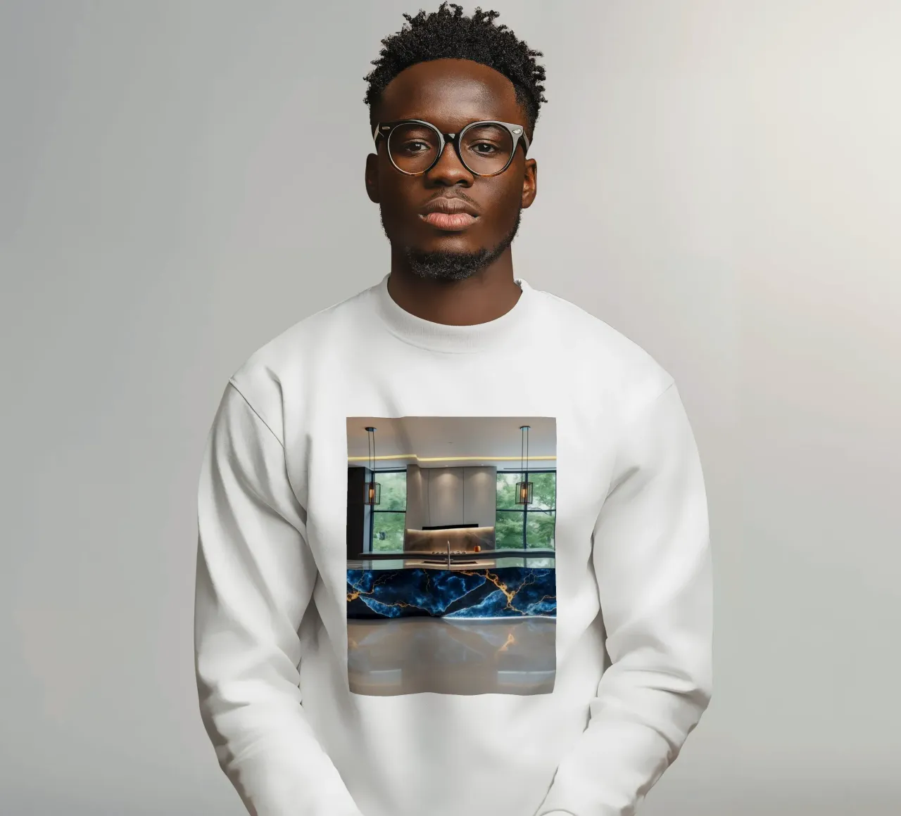 Cucina dal design moderno, caratterizzata da un'accattivante combinazione di nero e blu. felpa da DesignDoodle