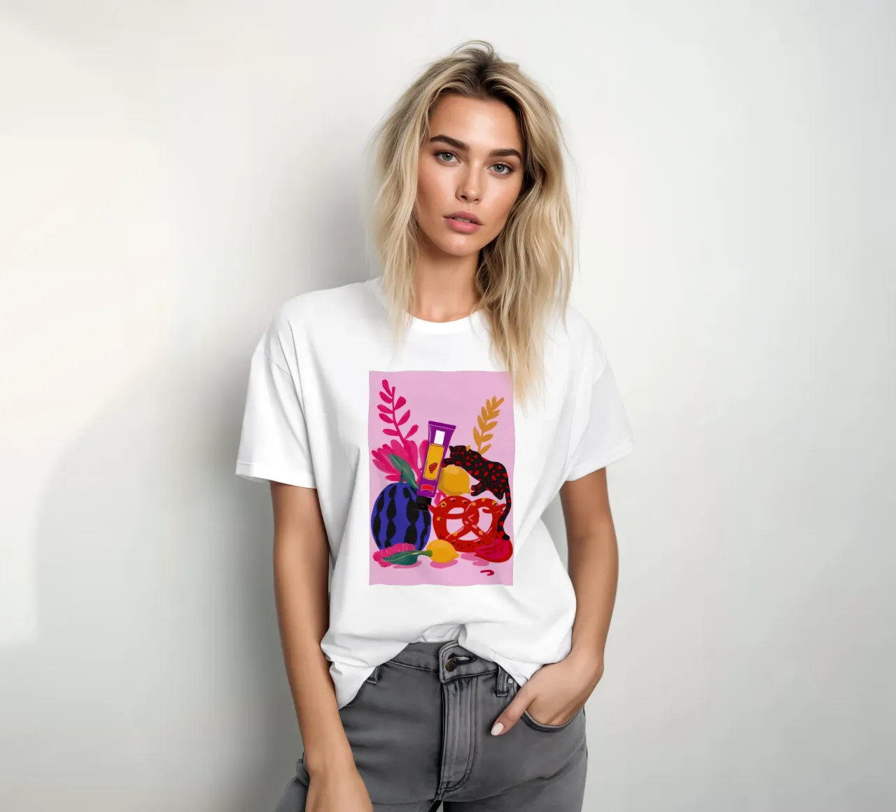 Sfilata di frutta in grassetto t-shirt da Aurora Muse