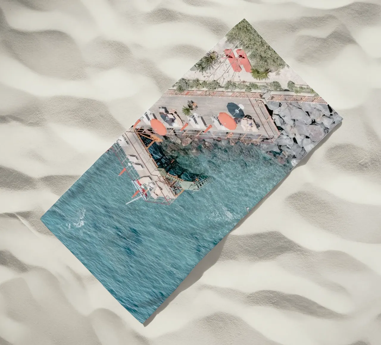 Aerial beach view in Sorrento telo mare da photolovers