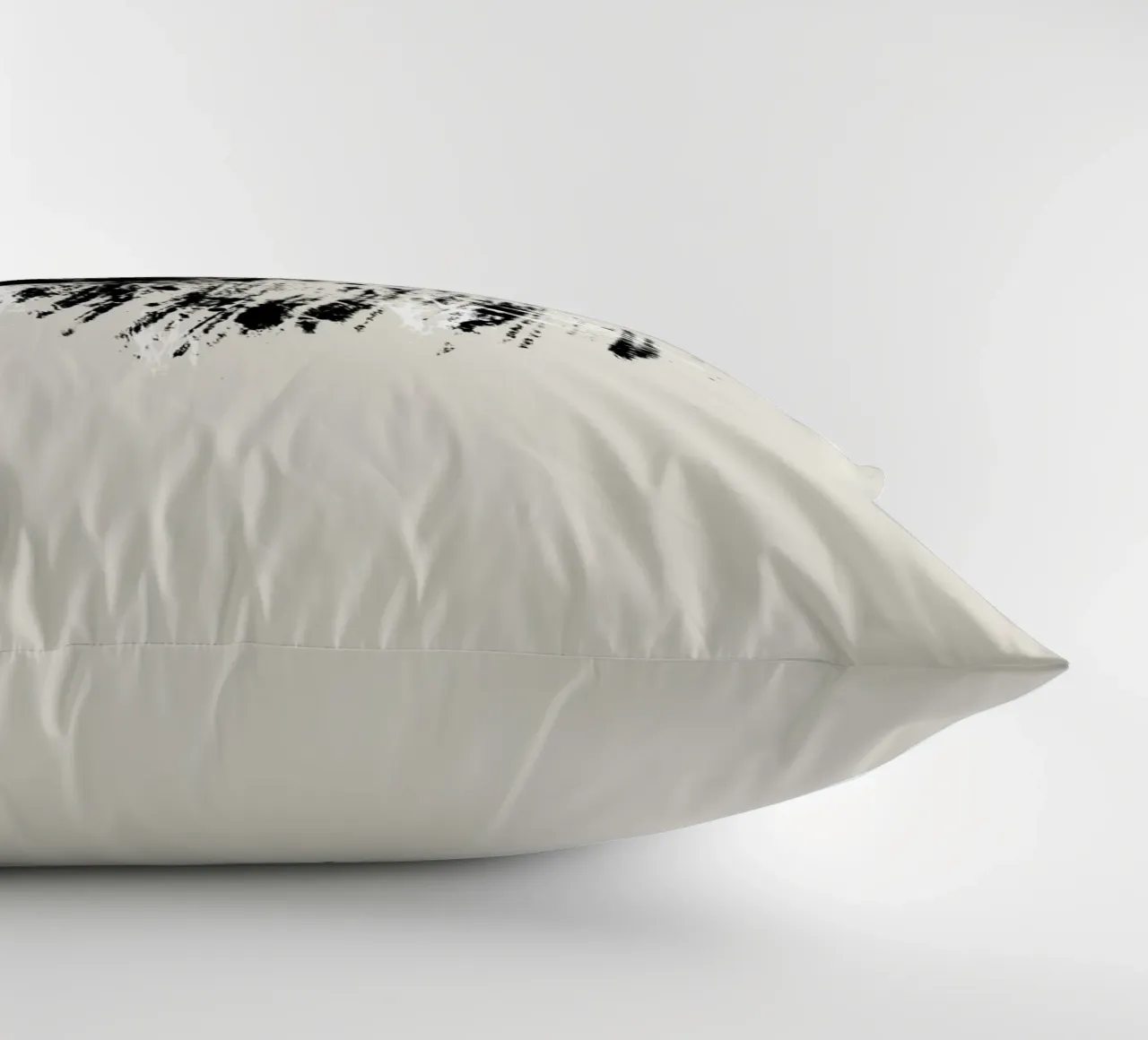 Paint splatters with shapes and lines in black and white cuscino da Imaginative