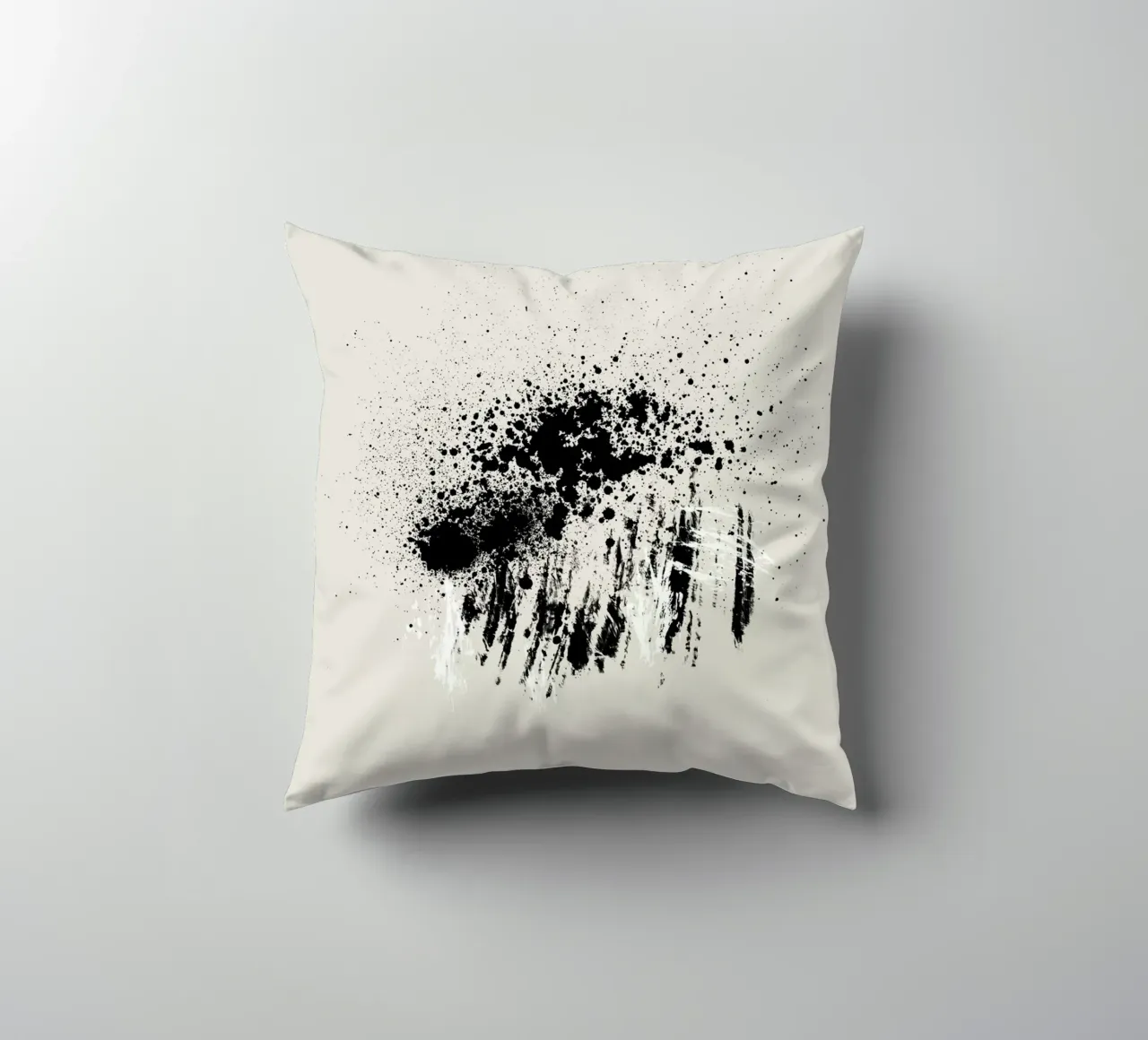 Paint splatters with shapes and lines in black and white cuscino da Imaginative