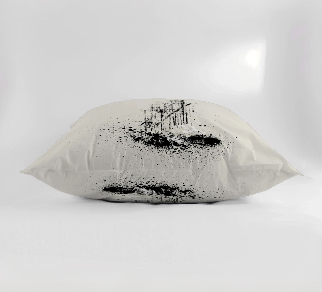 Modern and minimalist abstract with lines and paint splatter cuscino da Imaginative