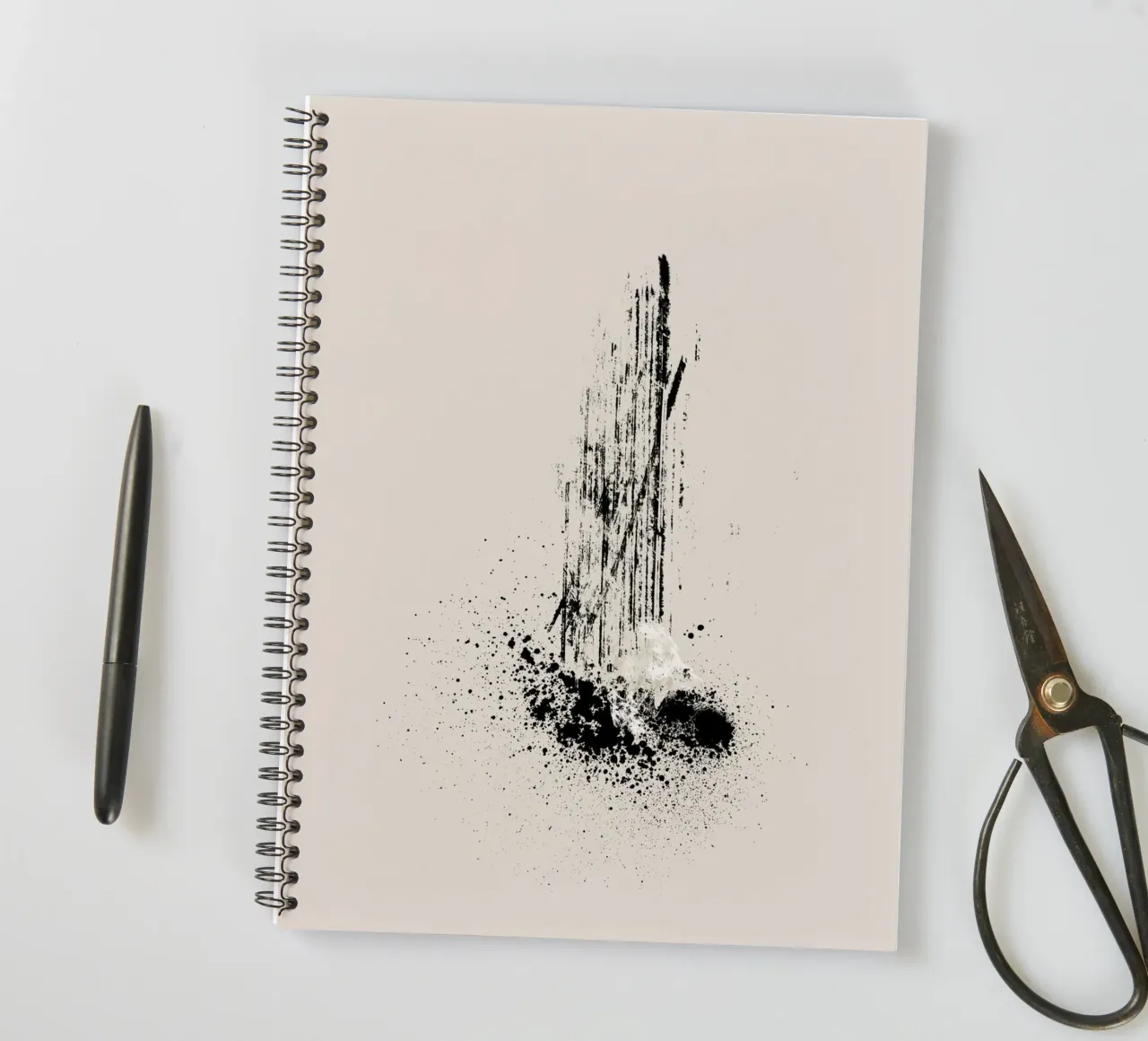 Modern and minimalist abstract with lines and paint splatter diario ad anelli da Imaginative