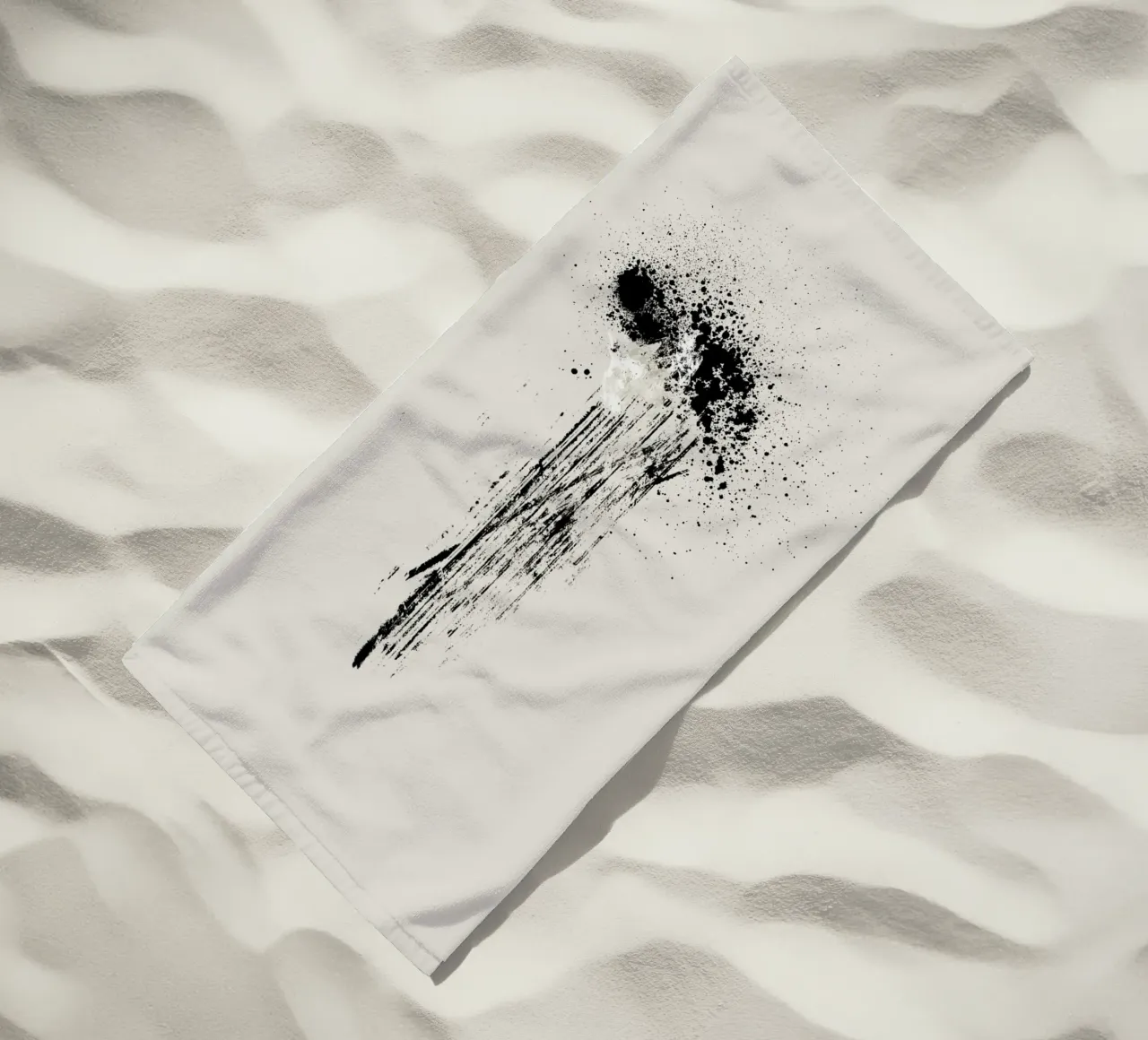 Modern and minimalist abstract with lines and paint splatter telo mare da Imaginative