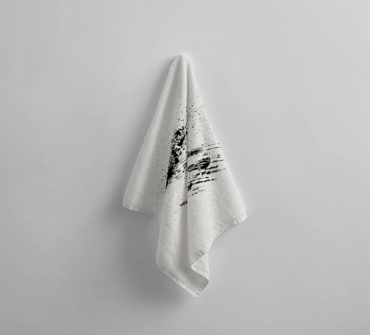 Modern abstract with cream white background asciugamano da bagno da Imaginative