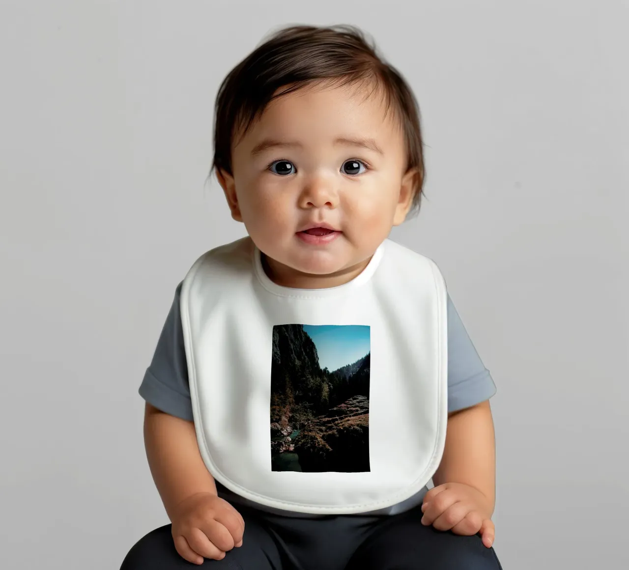 Mountain River bavaglino da Sebastian Hilgetag