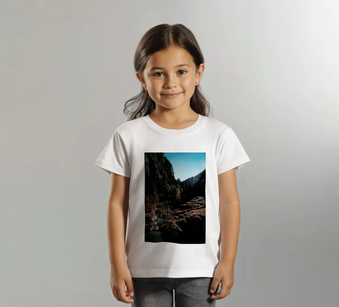 Mountain River t-shirt bambini da Sebastian Hilgetag